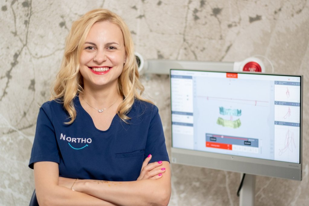 Ortodont in Bucuresti - persoana care rezolva problemele dentare, articulare si de ortopedie faciala si transforma viata pacientilor