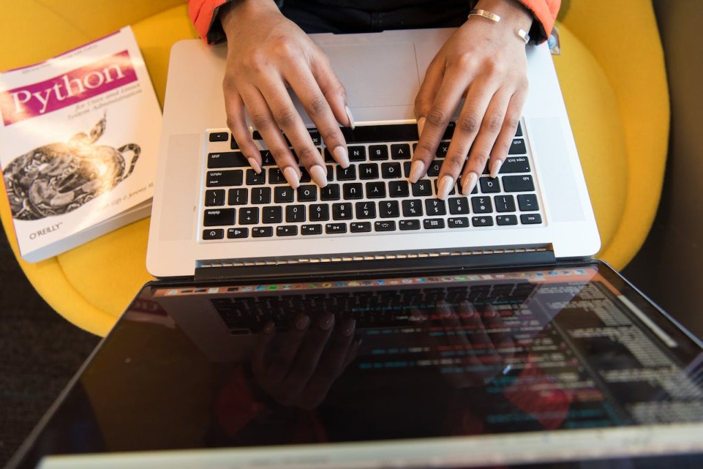 Carieră în tehnologie: oportunități în Software Development