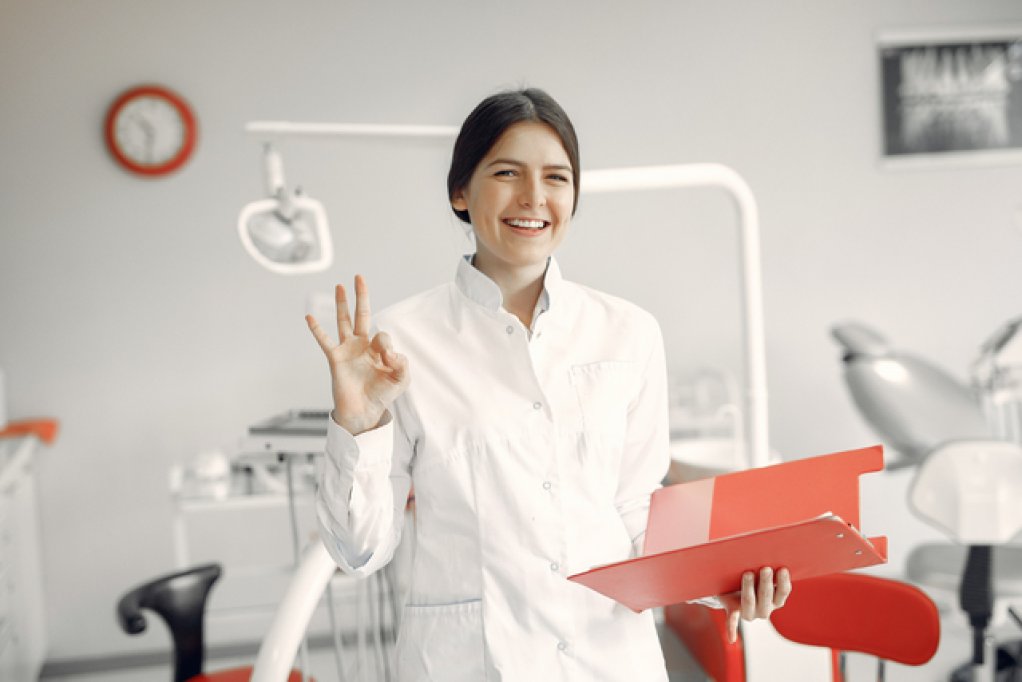 Cum îți menții sănătatea dentară. Sfaturi pentru o igienă orală corectă