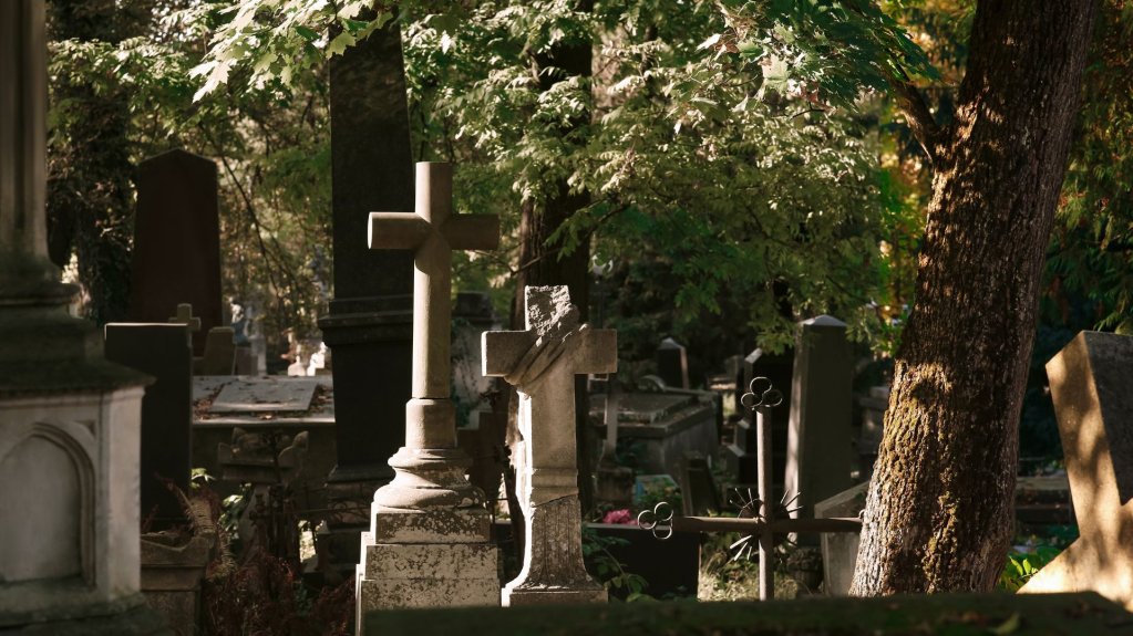 Cum să alegeți serviciile funerare potrivite - 5 aspecte de care să țineți cont