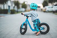 Plăcerea de a pedala în familie: bicicleta junior potrivită pentru copilul tău
