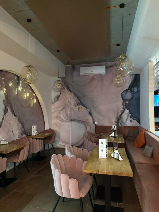 Bistro 44