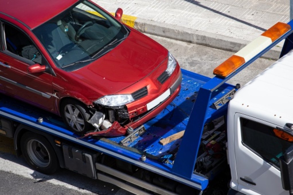 5 motive să apelezi la tractări auto când ai o problemă