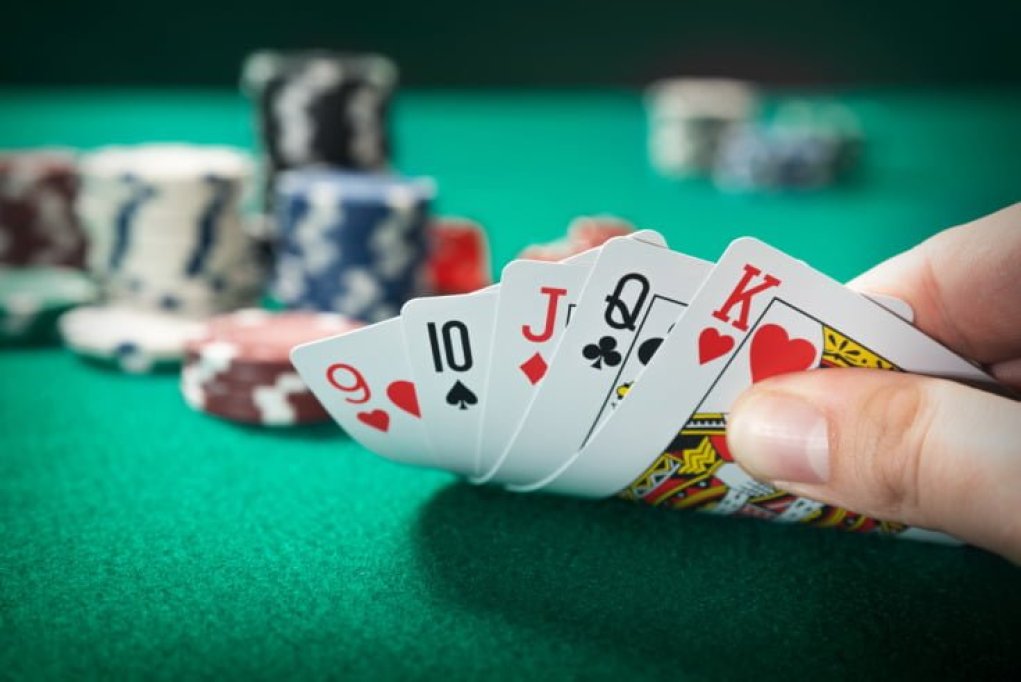 Pokerul - jocul de cazino care combină în mod ideal norocul și abilitățile unui jucător!
