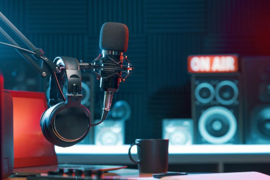 Top 3 căști profesionale pentru studio: performanță și confort