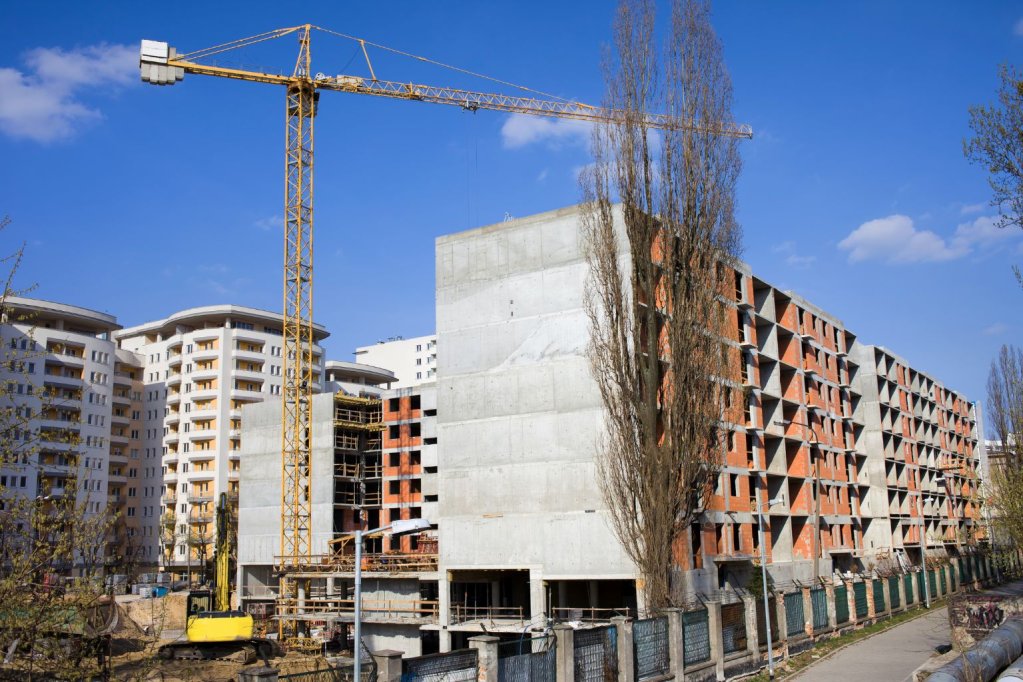 Cum verifici calitatea construcției înainte de a cumpăra un apartament?