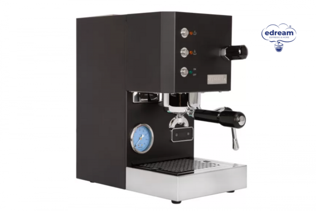 Cu ce a fermecat lumea espressorul Profitec GO?