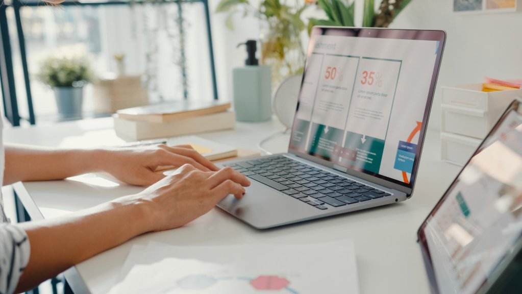 Advertoriale SEO și vizibilitate în AI/LLM