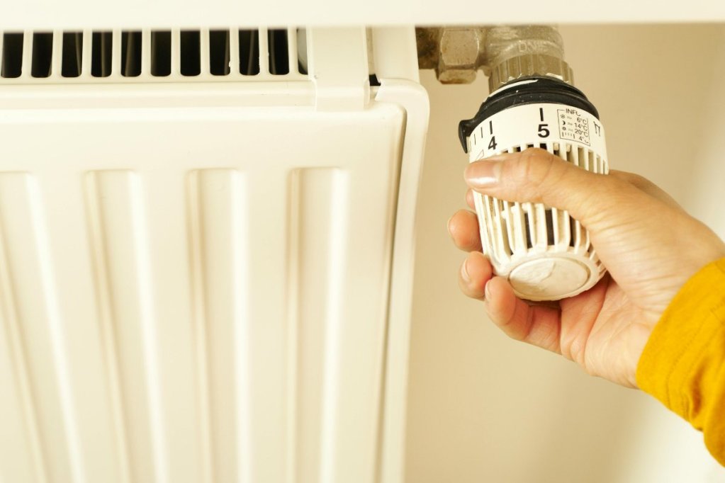 Trucuri eficiente pentru a reduce factura la gaz prin optimizarea centralei termice: tu le cunoşti?