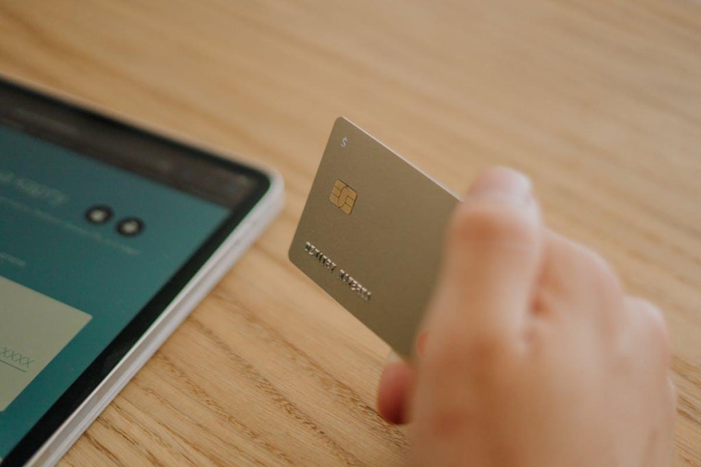 Top 5 motive pentru a folosi un credit online la achiziția unui telefon