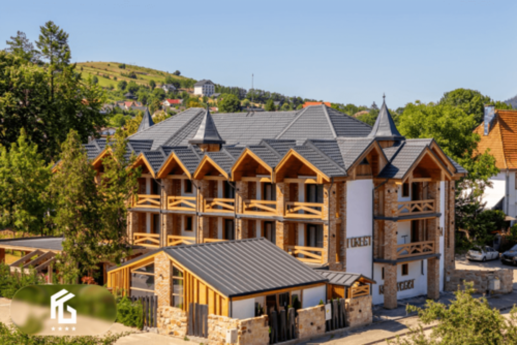 Forest Green Leisure & Spa, vilă turistică din lemn născută în inima Bucovinei