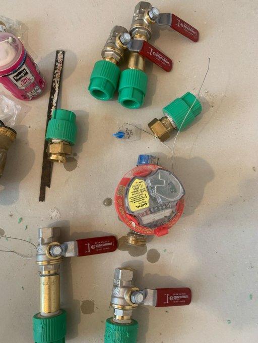 Ai nevoie urgentă de instalator în București? Alege un profesionist disponibil 24/7