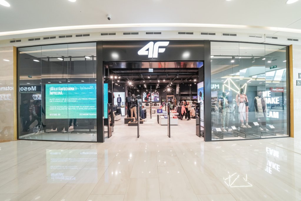 4F