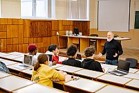 Creatina și concentrarea la facultate: un sprijin potrivit pentru energia din creier