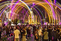 Spotlight Festival pe Calea Victoriei: cum arată o seară de octombrie în București când alegi să joci acasă